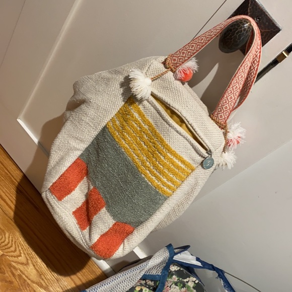 America and beyond boho backpack convertible tote - Picture 4 of 6